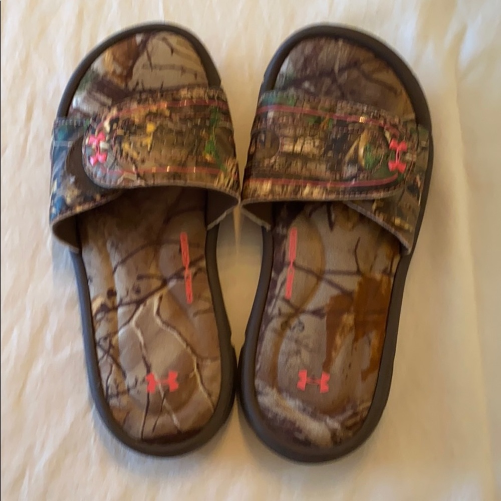 Girls Under Armour Camo Spides